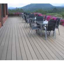 Plancher composé en bois-plastique creux de Baochu avec la bonne qualité 140 * 25mm